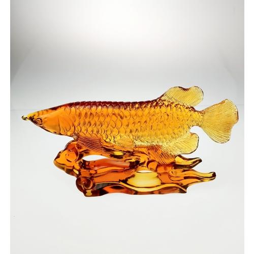 金龍魚(小)-台灣玻璃館