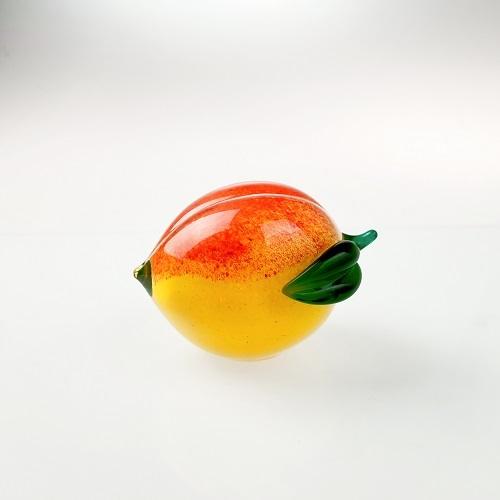水蜜桃(黃紅綠葉)－台灣玻璃館