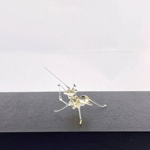 康-螞蟻(透明琥珀)-台灣玻璃館
